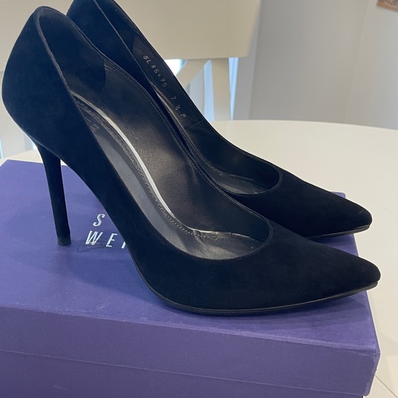 Stuart Weitzman Black Suede Heels in size 7.5 - Picture 6 of 11